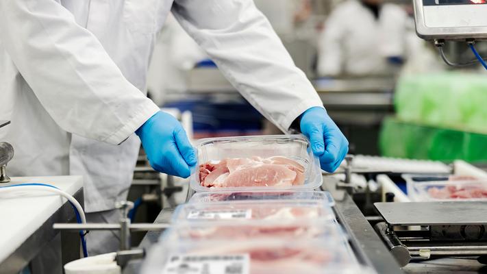 A Forward-Thinking Meat Processor Optimizes Production, Traceability, and Retail Labeling with Robust TSC Printers and Integrated Software